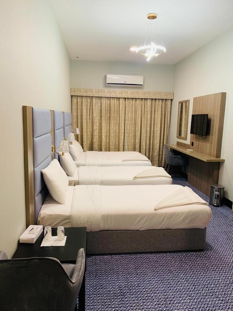 Silver Sand Hotel Дубай Экстерьер фото